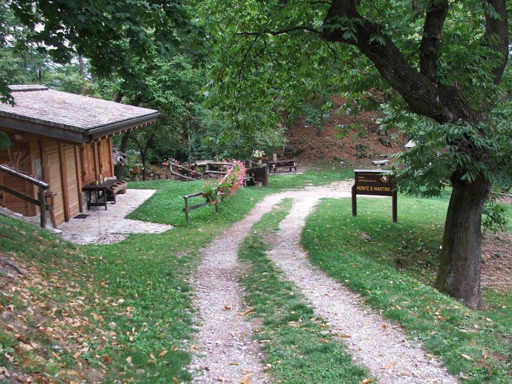 Antica Casa Ortensia Riva del Garda Habitación foto