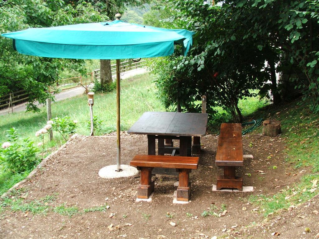 Antica Casa Ortensia Riva del Garda Habitación foto