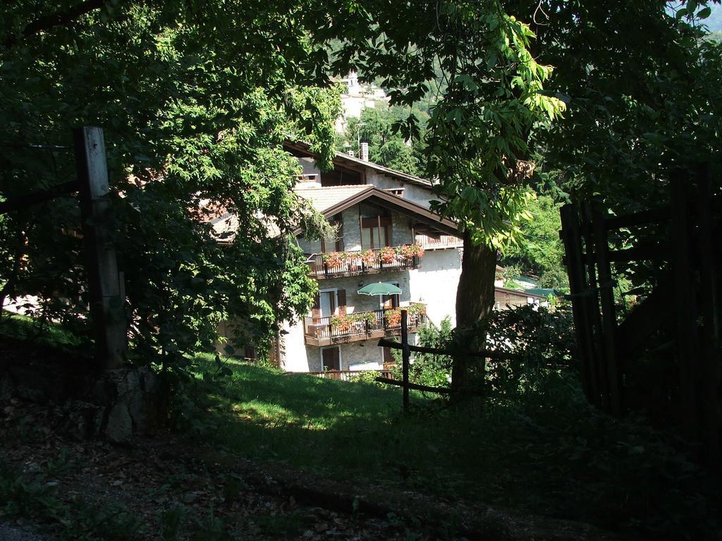 Antica Casa Ortensia Riva del Garda Exterior foto